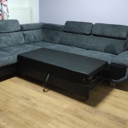 3 Bed House In Walsall, Perfect For Contractors & Leisure & Free Parking 외부 사진